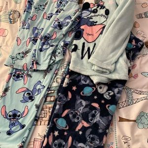 2 pair Lilo and stitch pjs woman